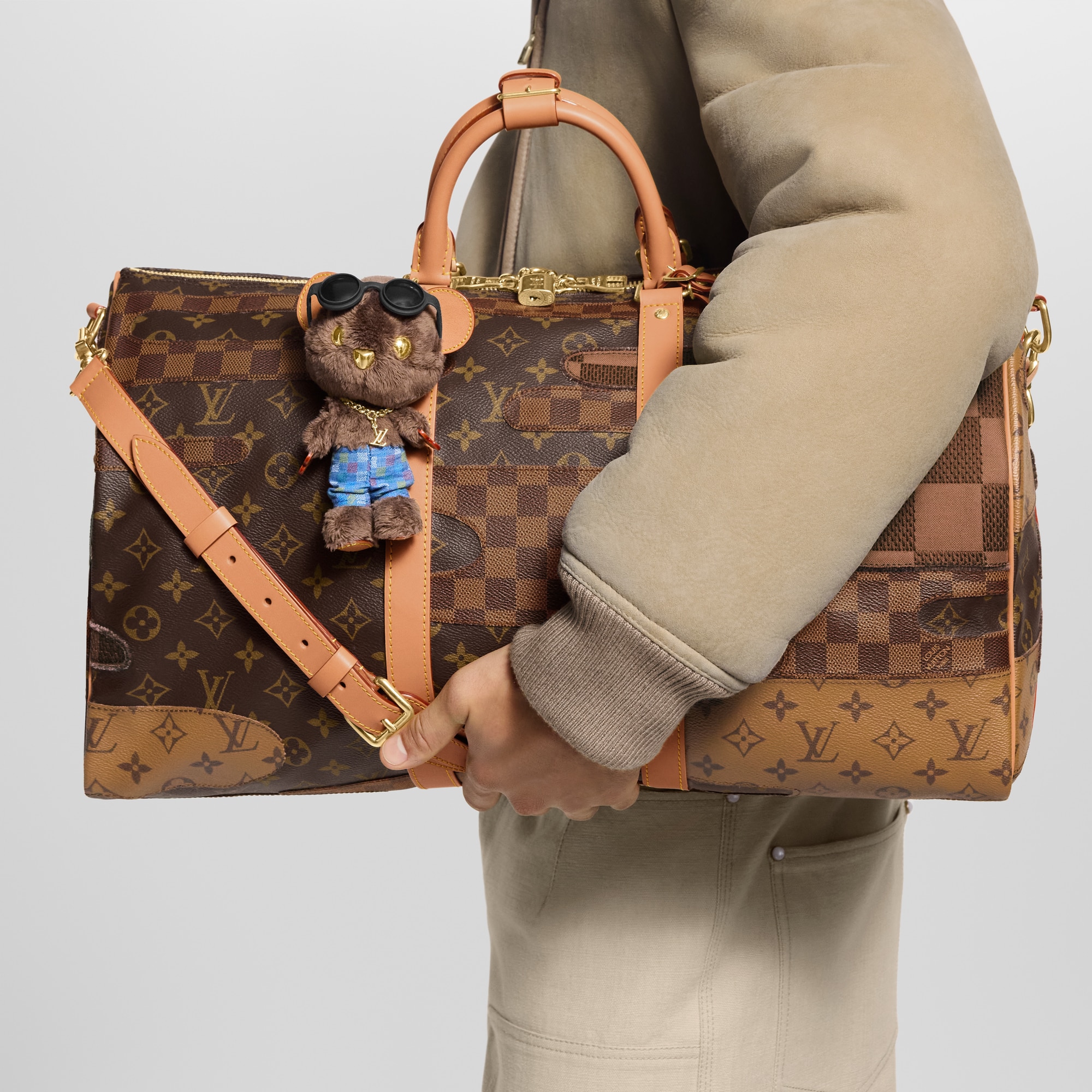 LV Louis Bear Bag Charm S00 - Men - Accessories | LOUIS VUITTON ®